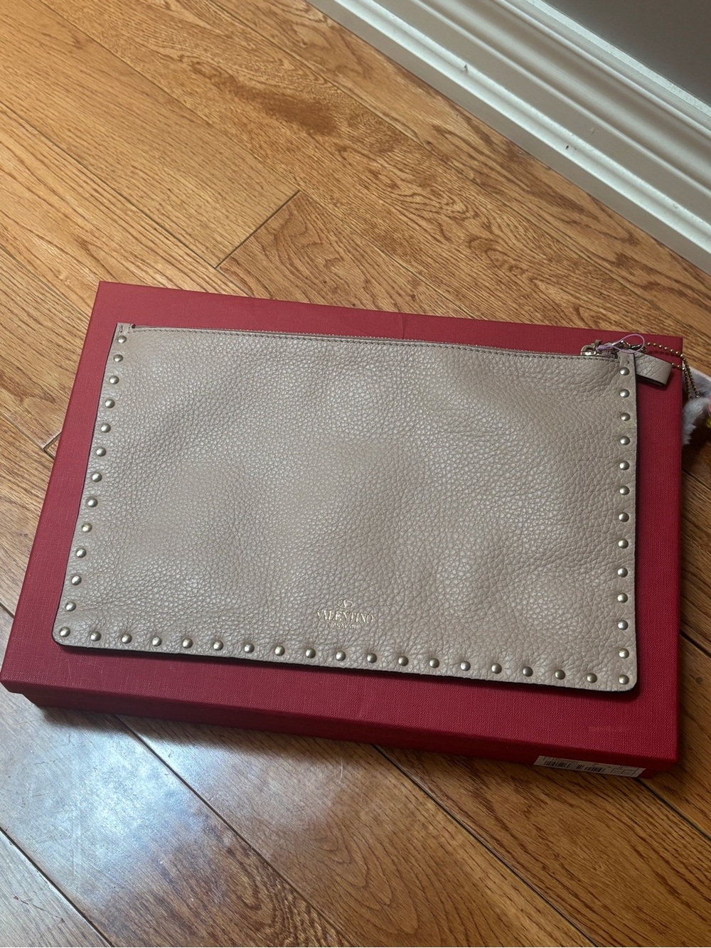 Valentino Beige Pebbled Leather Rockstud Zip Pouch